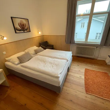 Bed & Breakfast Stadtpark 4*